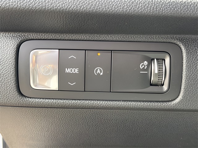 2026 Chevrolet Traverse FWD High Country Image 31 of 37