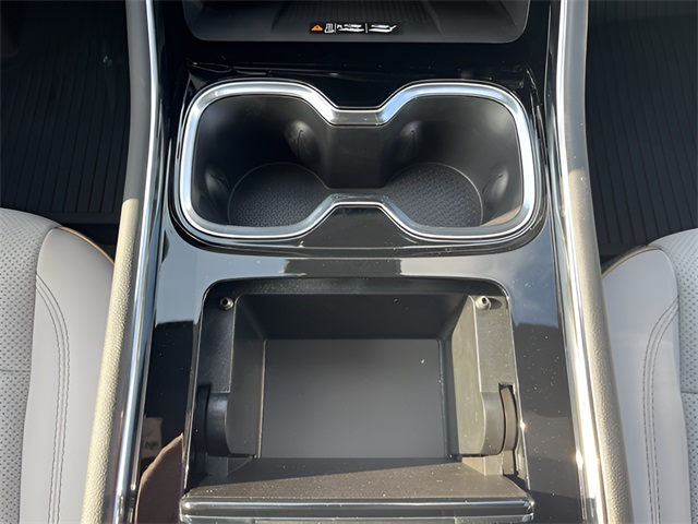 2026 Chevrolet Traverse FWD High Country Image 26 of 37