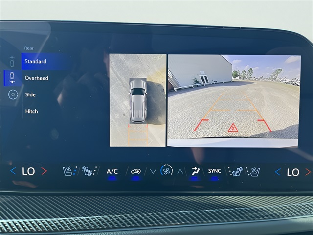 2026 Chevrolet Traverse FWD High Country Image 22 of 37