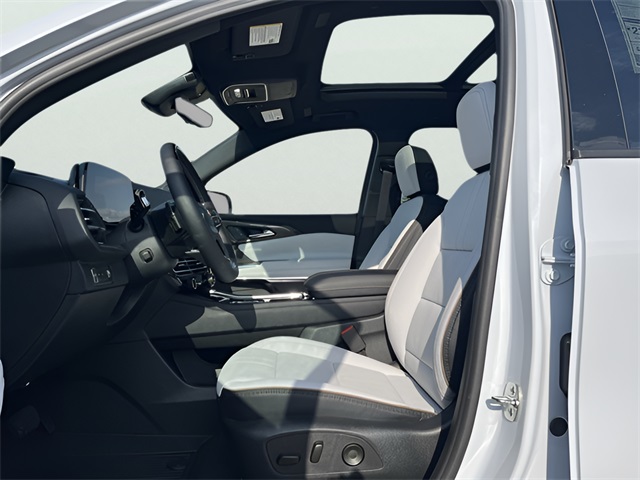 2026 Chevrolet Traverse FWD High Country Image 17 of 37