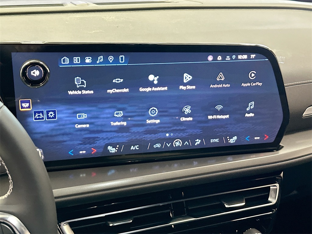 2026 Chevrolet Traverse FWD LT Image 24 of 35