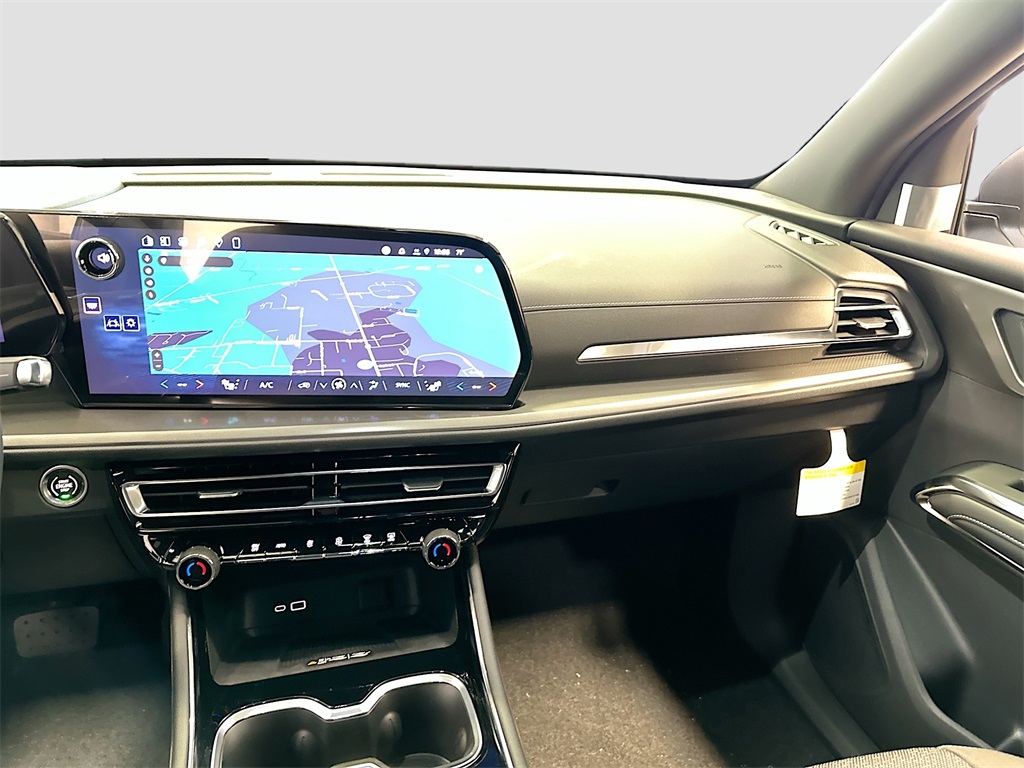 2026 Chevrolet Traverse FWD LT Image 33 of 35