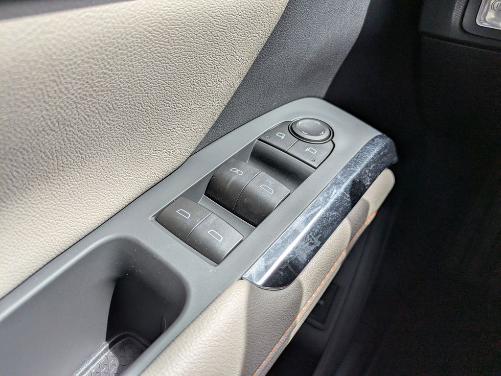 2026 Chevrolet Traverse FWD LT Image 35 of 52