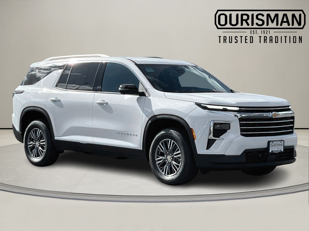 2026 Chevrolet Traverse FWD LT Image 2 of 31