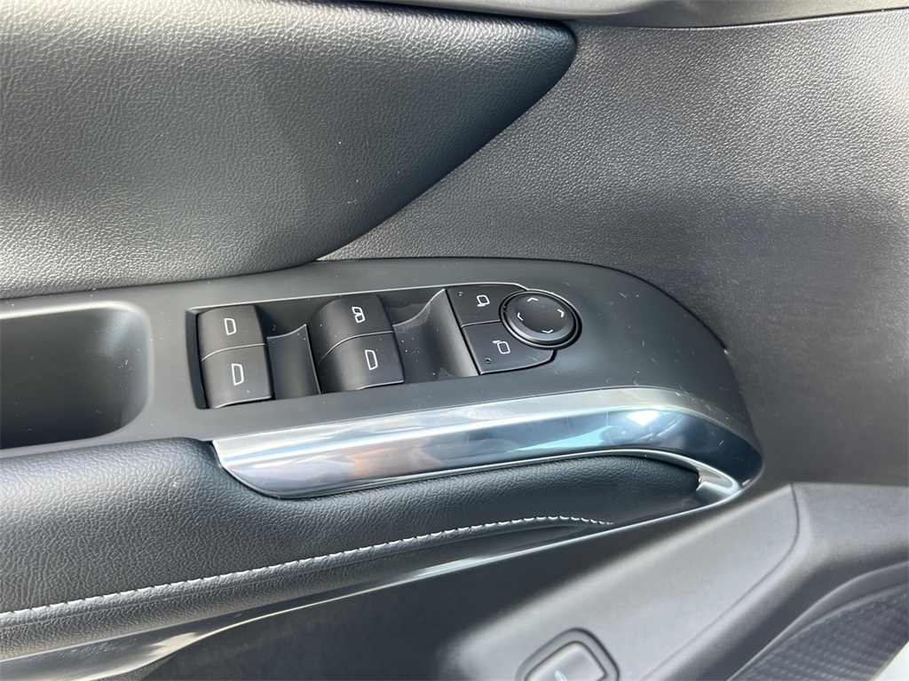 2026 Chevrolet Traverse FWD LT Image 25 of 31