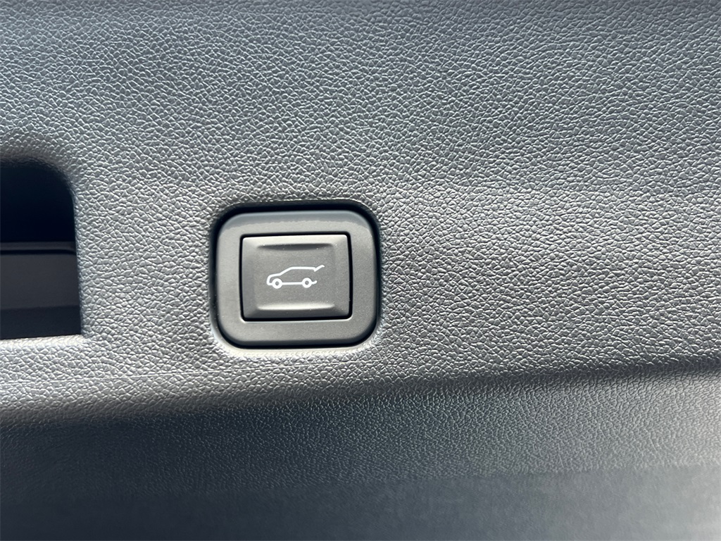 2026 Chevrolet Traverse FWD LT Image 30 of 31