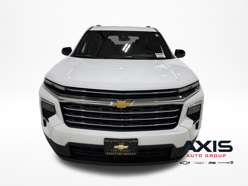 2026 Chevrolet Traverse FWD LT Image 3 of 33