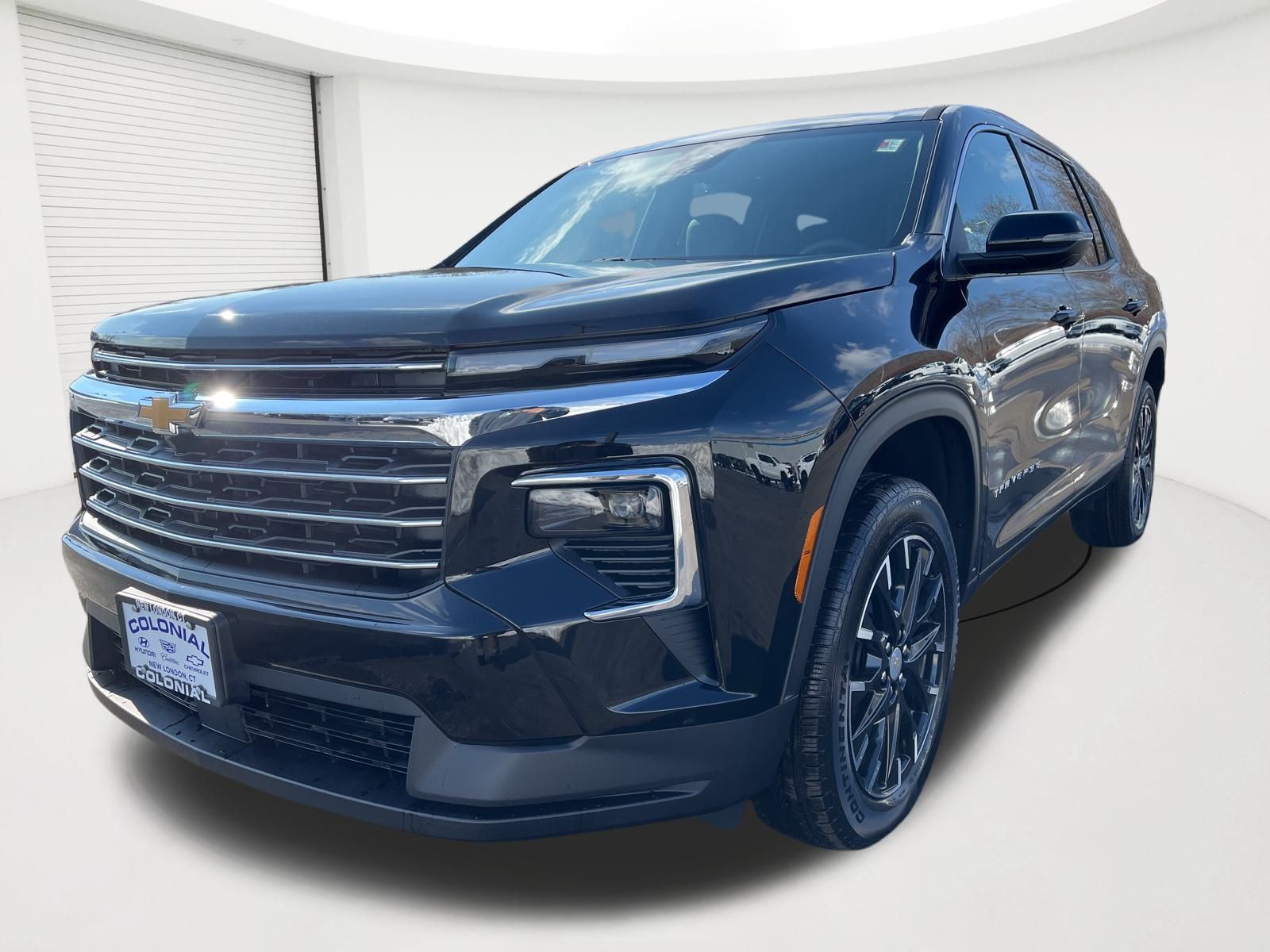 2026 Chevrolet Traverse FWD LT Image 1 of 41