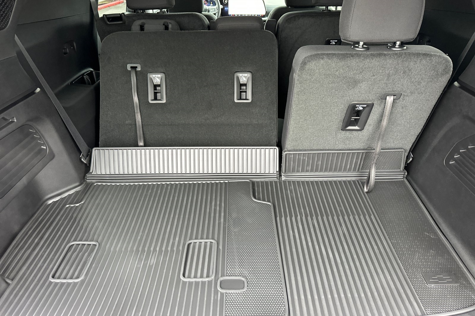 2026 Chevrolet Traverse FWD LT Image 11 of 30