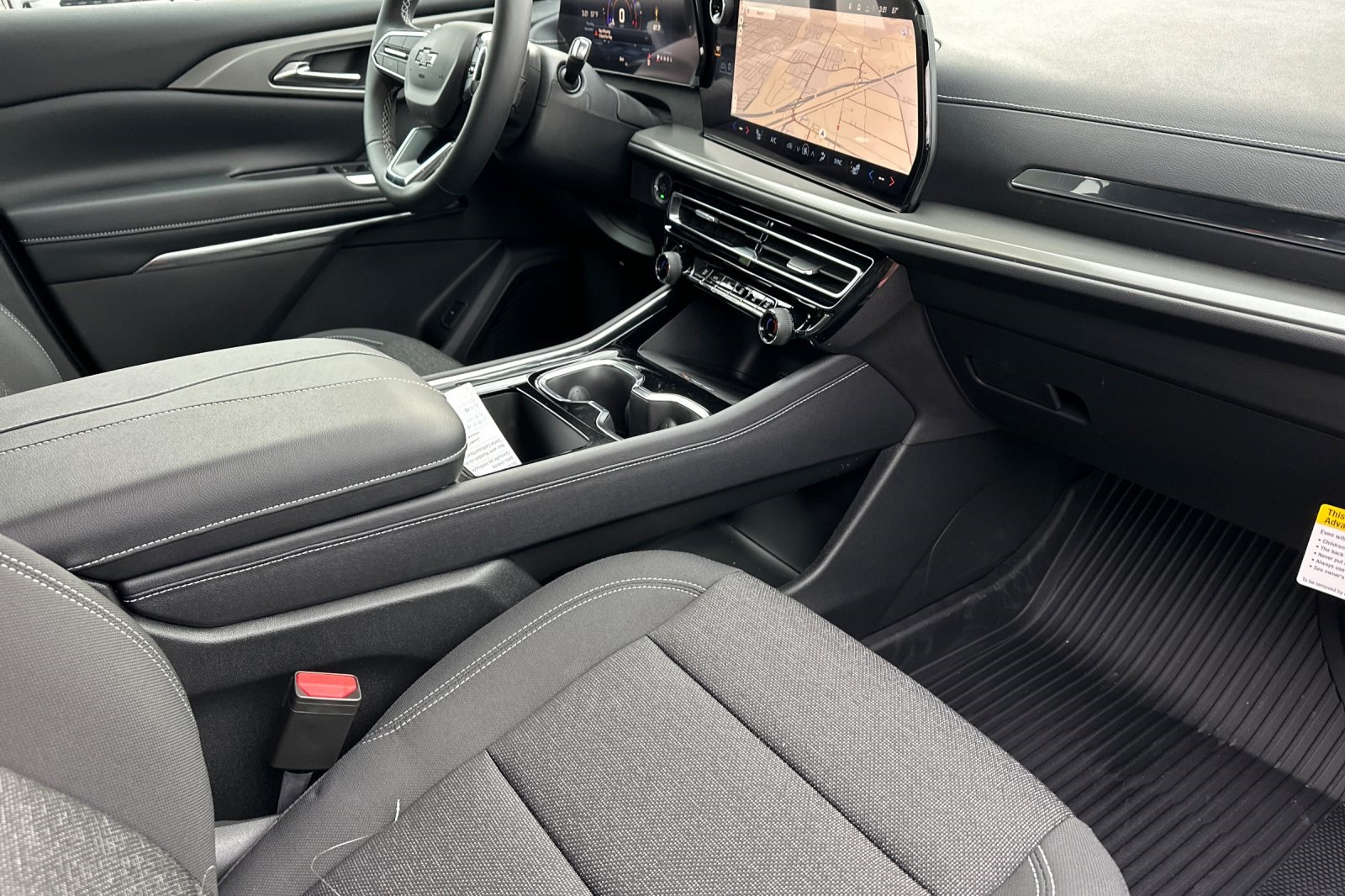 2026 Chevrolet Traverse FWD LT Image 16 of 30