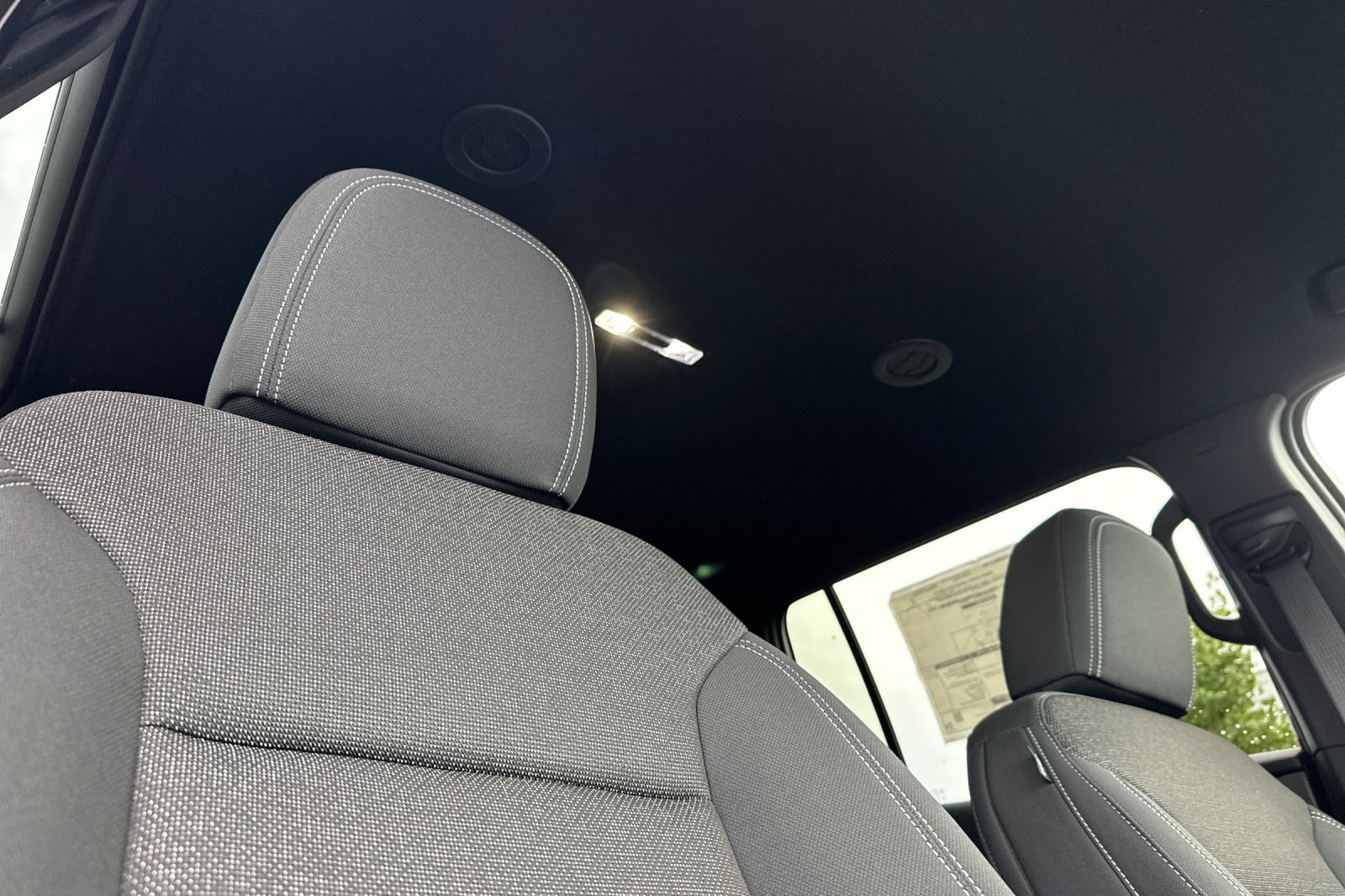 2026 Chevrolet Traverse FWD LT Image 13 of 30