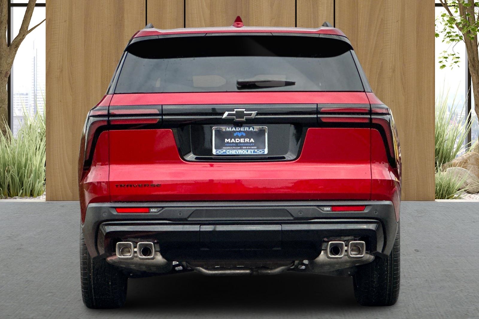 2026 Chevrolet Traverse FWD LT Image 8 of 30