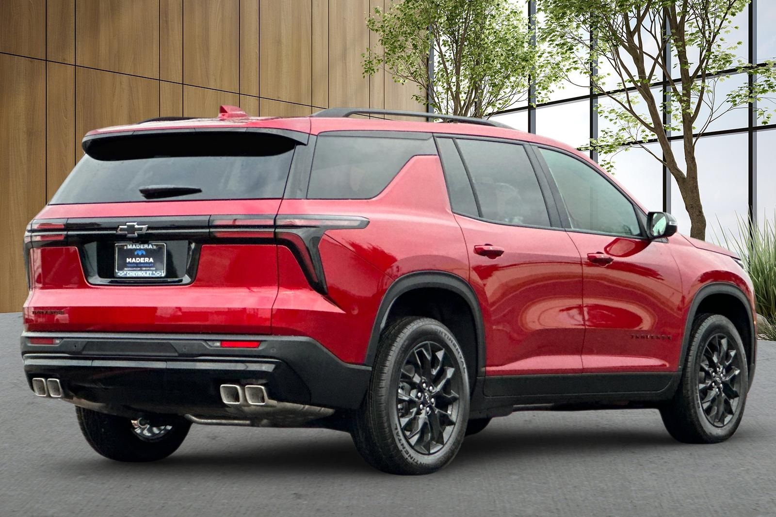 2026 Chevrolet Traverse FWD LT Image 7 of 30