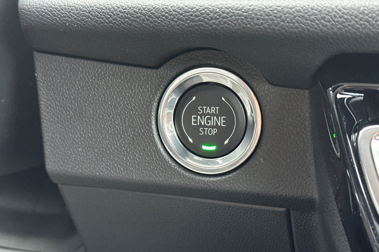 2026 Chevrolet Traverse FWD LT Image 26 of 30