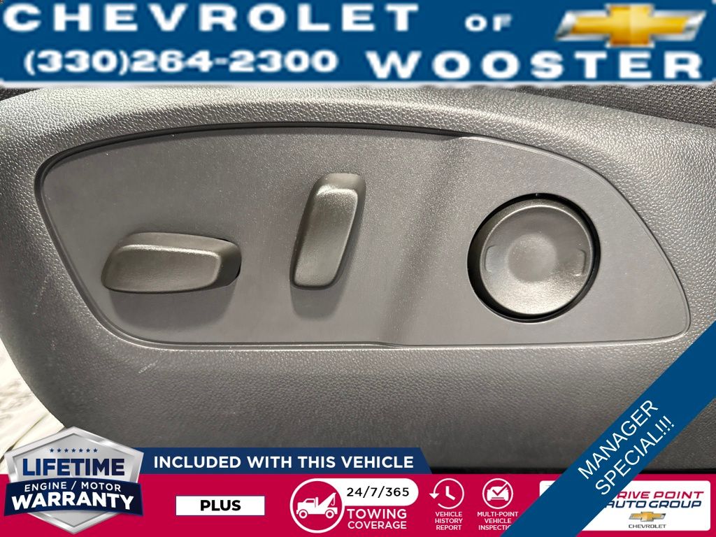 2026 Chevrolet Traverse AWD LT Image 35 of 40