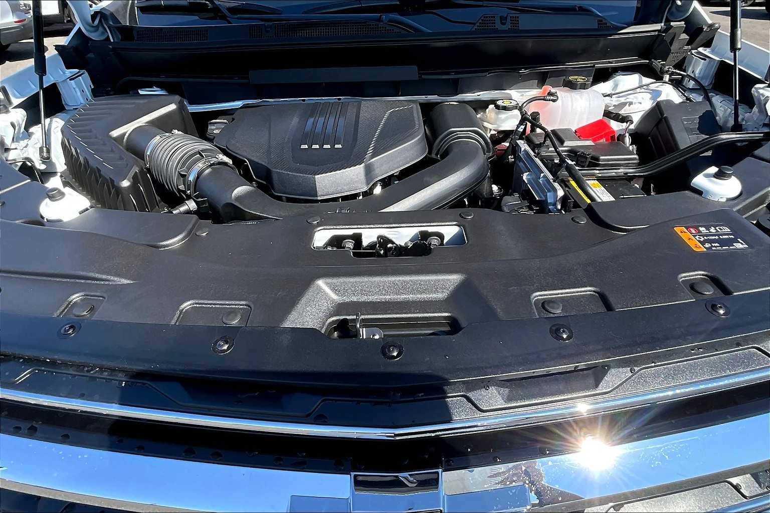 2026 Chevrolet Traverse AWD LT Image 5 of 13