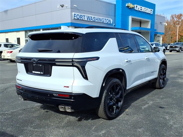 2026 Chevrolet Traverse FWD RS Image 3 of 15