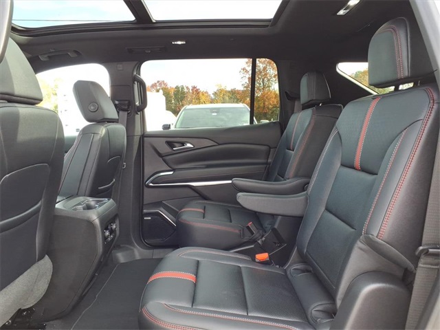 2026 Chevrolet Traverse FWD RS Image 7 of 15