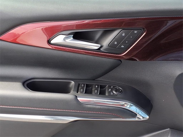 2026 Chevrolet Traverse FWD RS Image 11 of 15