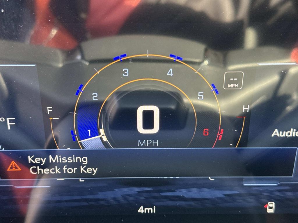 2026 Chevrolet Traverse FWD RS Image 17 of 27