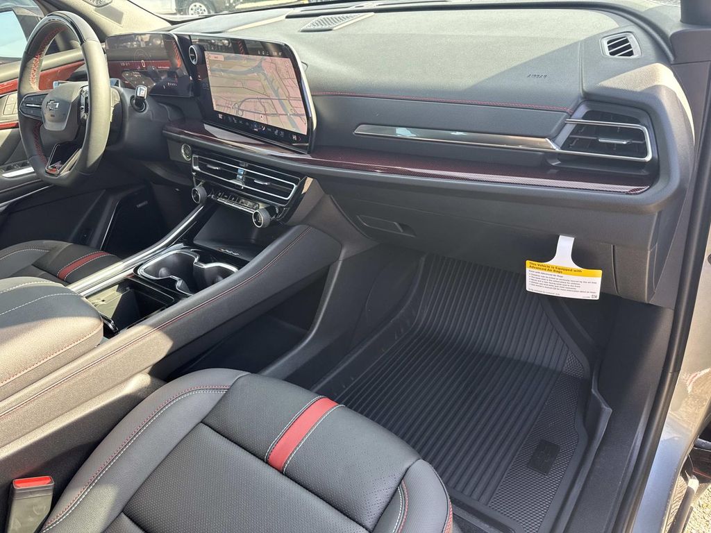 2026 Chevrolet Traverse FWD RS Image 14 of 27