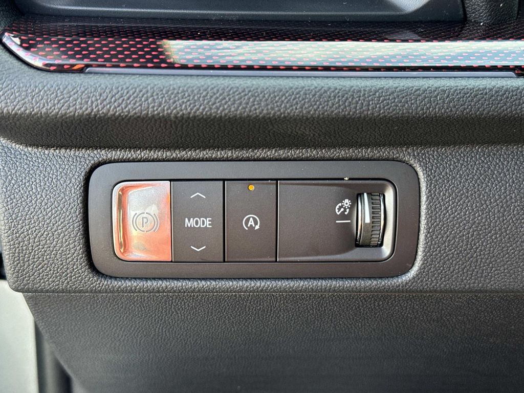 2026 Chevrolet Traverse FWD RS Image 25 of 27