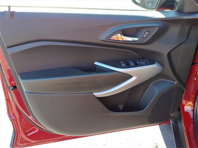 2026 Chevrolet Trax 1RS Image 15 of 23