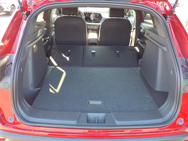 2026 Chevrolet Trax 1RS Image 4 of 23