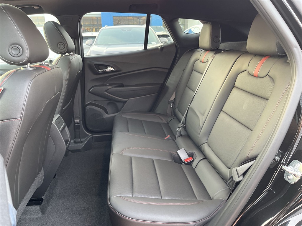 2026 Chevrolet Trax 2RS Image 13 of 34