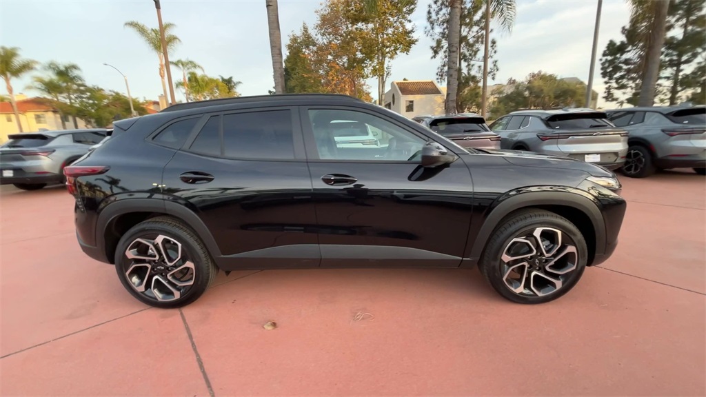 2026 Chevrolet Trax 2RS Image 5 of 34