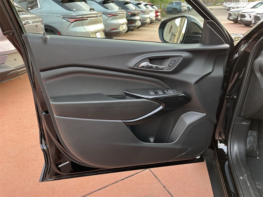 2026 Chevrolet Trax 2RS Image 26 of 34