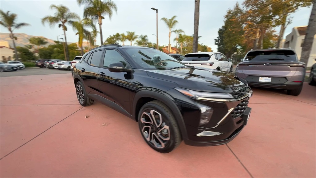 2026 Chevrolet Trax 2RS Image 4 of 34