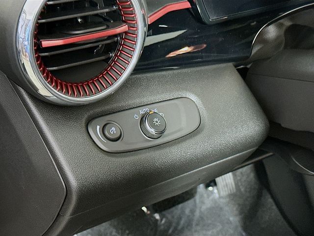 2026 Chevrolet Trax 2RS Image 26 of 33