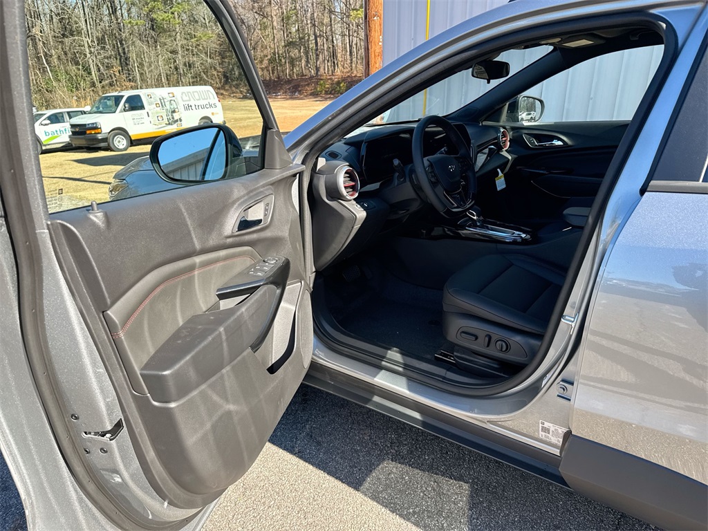 2026 Chevrolet Trax 2RS Image 16 of 35