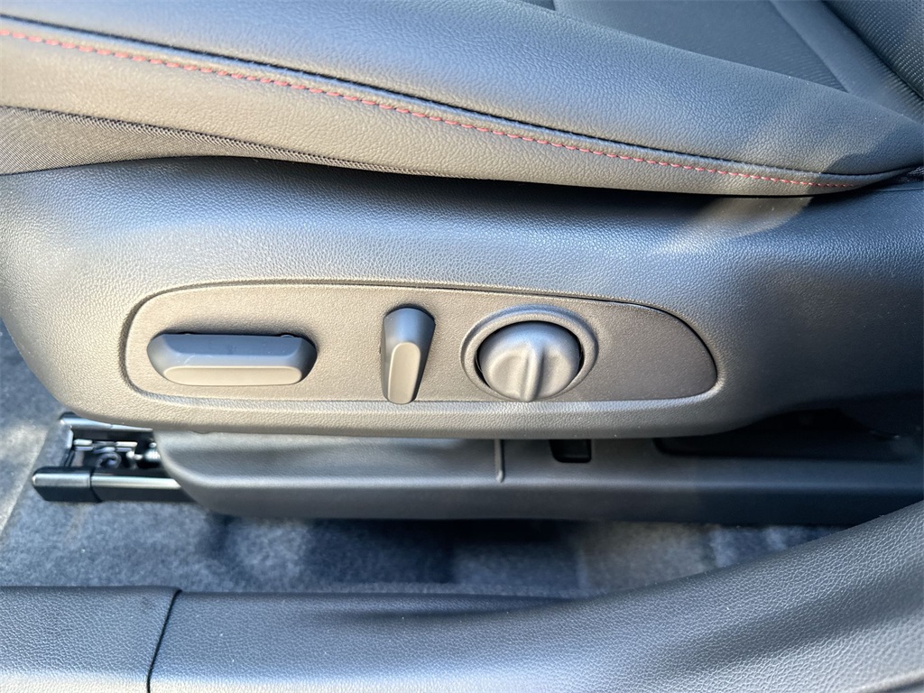 2026 Chevrolet Trax 2RS Image 28 of 35