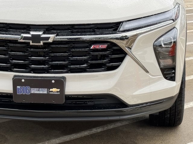 2026 Chevrolet Trax 2RS Image 2 of 27