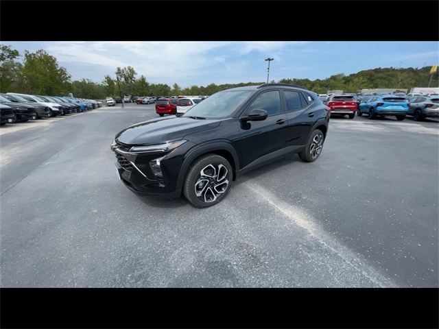 2026 Chevrolet Trax 2RS Image 1 of 39