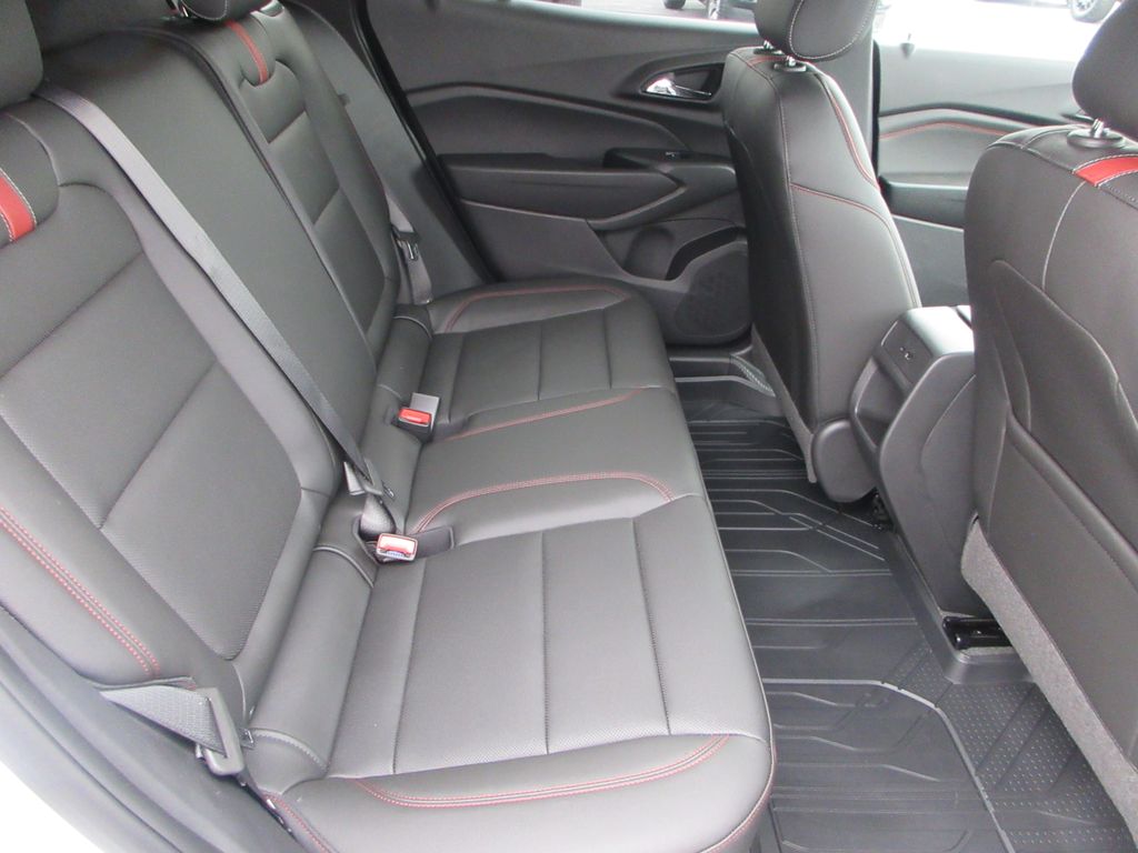 2026 Chevrolet Trax 2RS Image 11 of 34