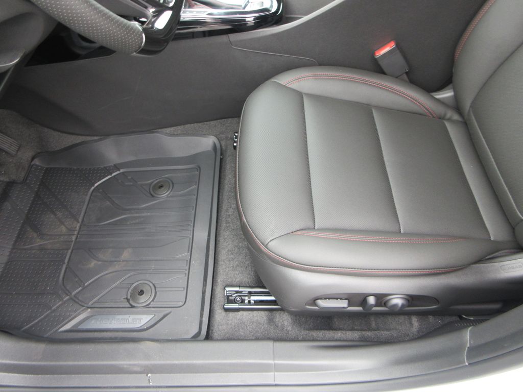 2026 Chevrolet Trax 2RS Image 26 of 34