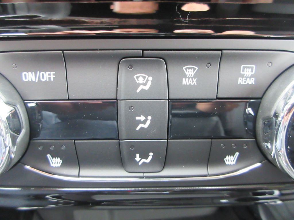 2026 Chevrolet Trax 2RS Image 21 of 34