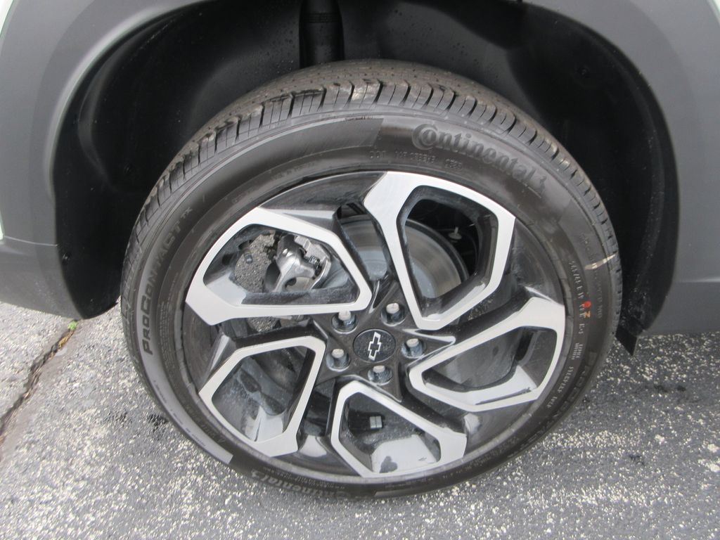 2026 Chevrolet Trax 2RS Image 9 of 34