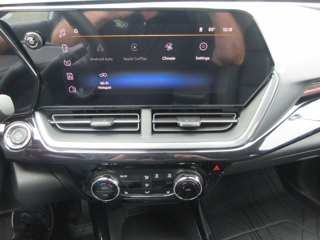 2026 Chevrolet Trax 2RS Image 18 of 34