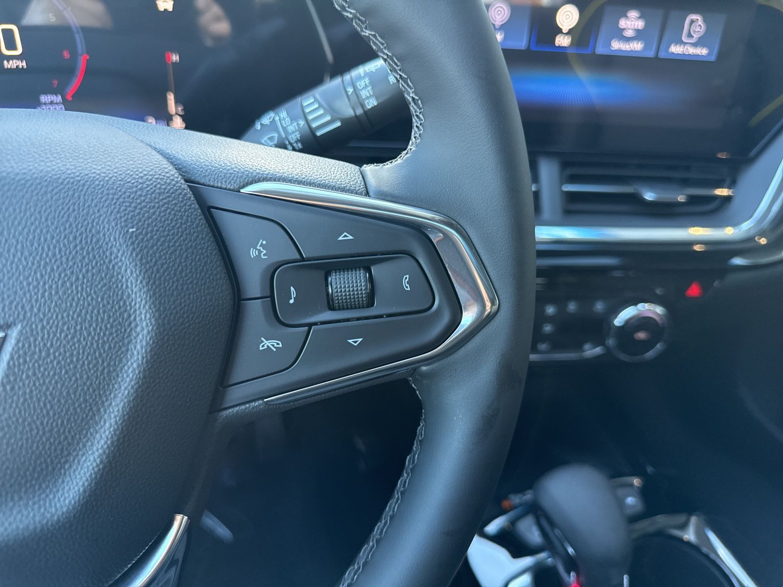 2026 Chevrolet Trax ACTIV Image 16 of 36