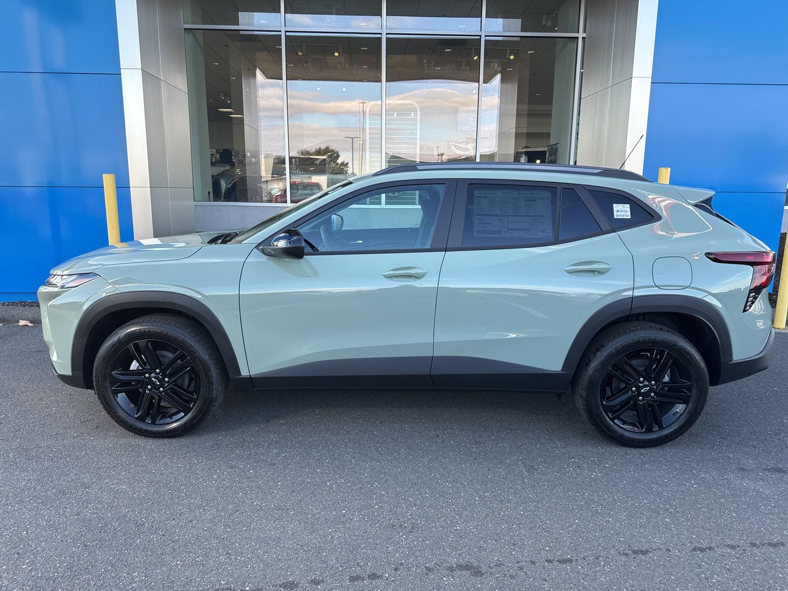 2026 Chevrolet Trax ACTIV Image 8 of 36