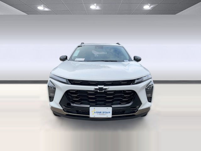 2026 Chevrolet Trax ACTIV Image 2 of 32