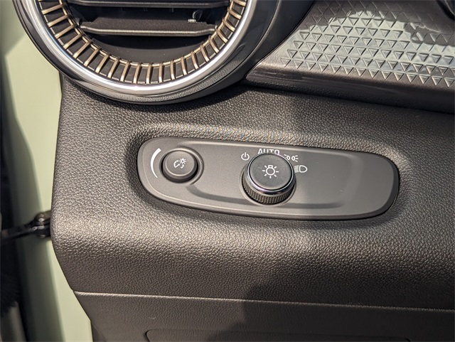 2026 Chevrolet Trax ACTIV Image 11 of 20