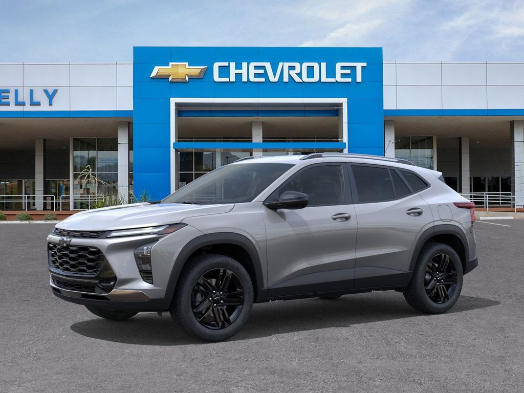 2026 Chevrolet Trax ACTIV Image 2 of 24