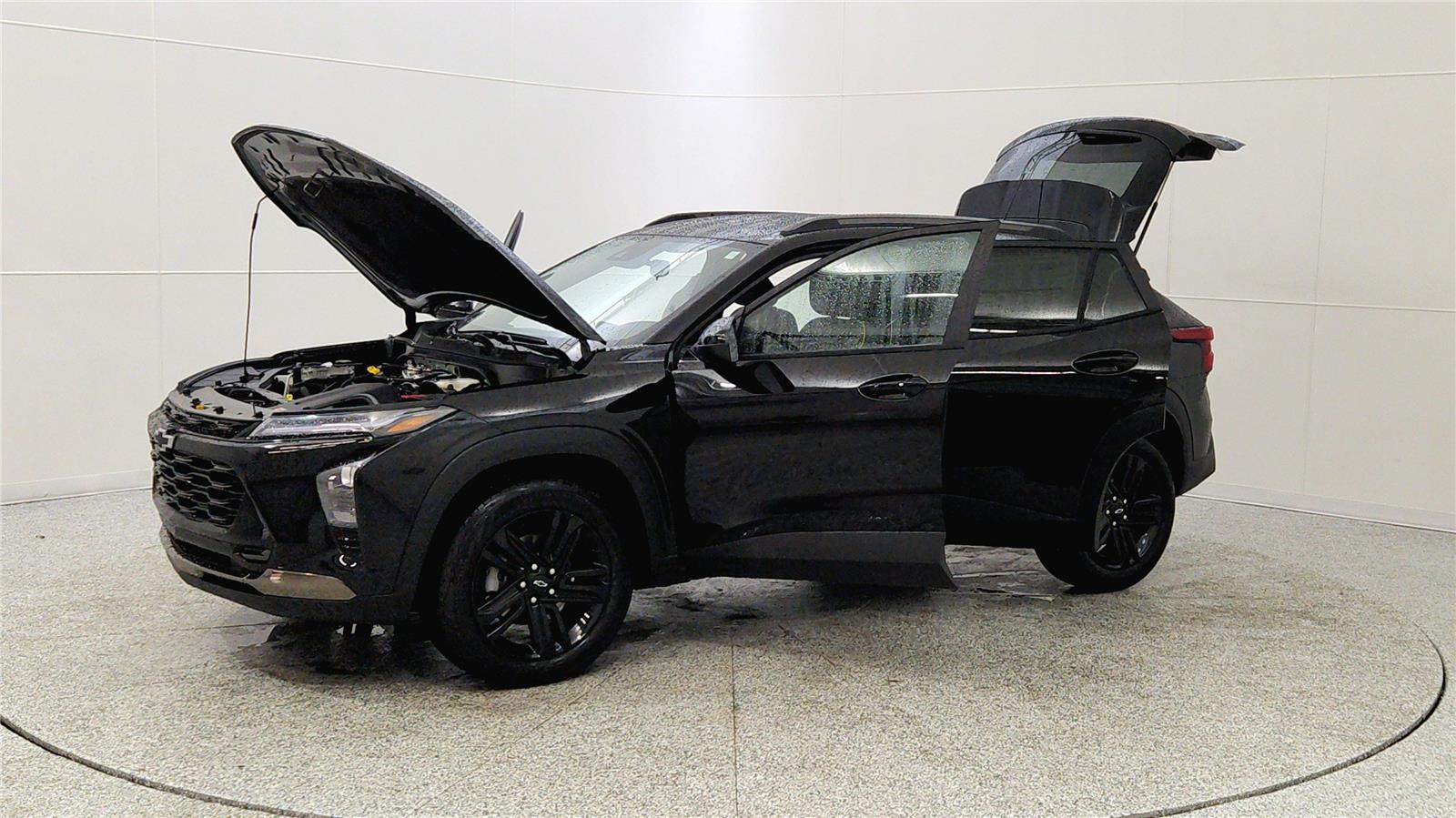 2026 Chevrolet Trax ACTIV Image 3 of 33