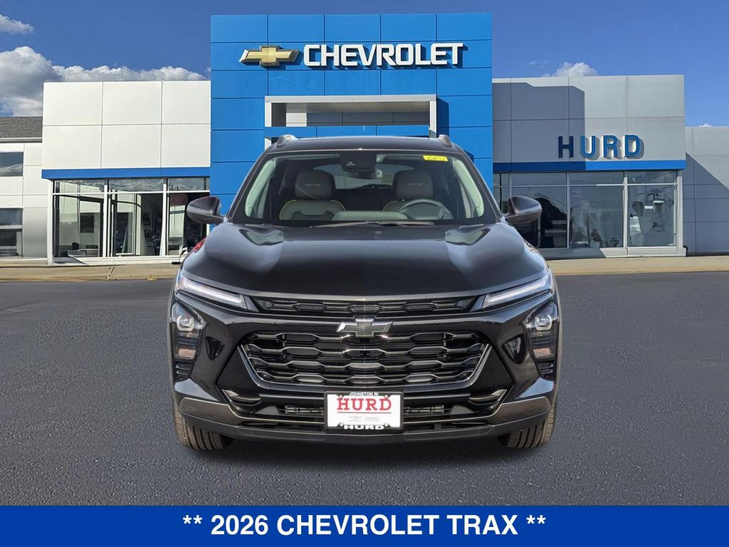2026 Chevrolet Trax ACTIV Image 2 of 35