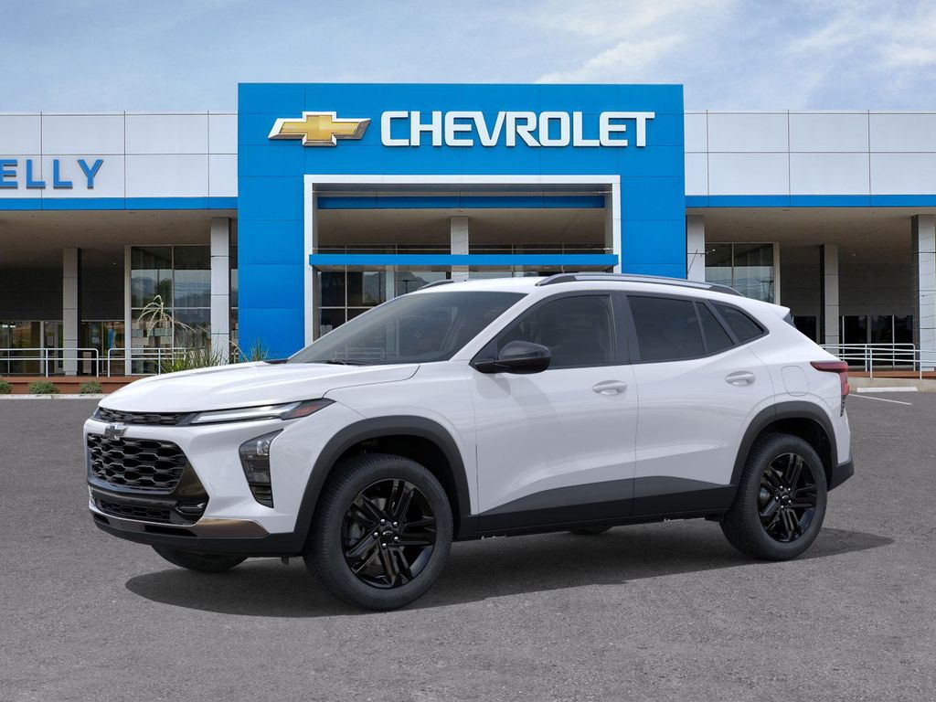 2026 Chevrolet Trax ACTIV Image 2 of 24